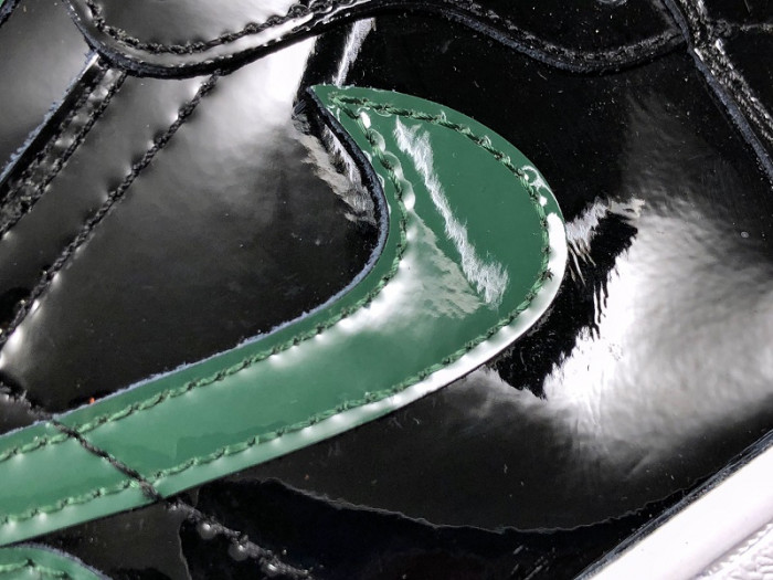 Air Jordan 1 High OG "Solefly Friends & Family" - AV3905-038