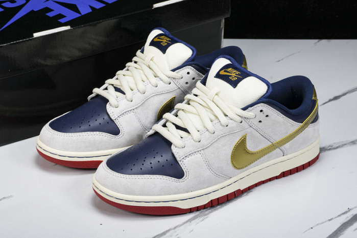 Dunk Low Pro SB 