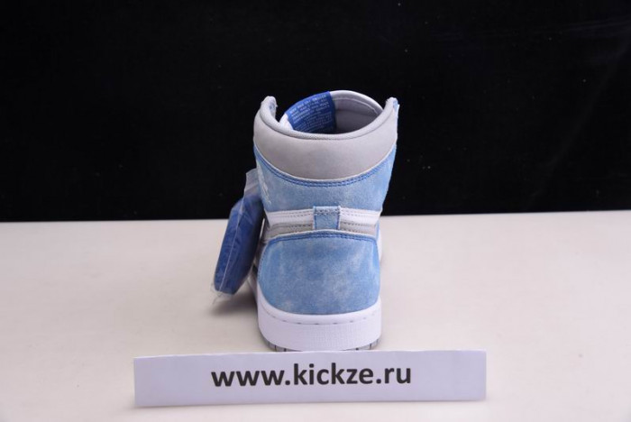 Air Jordan 1 Hyper Royal 555088-402