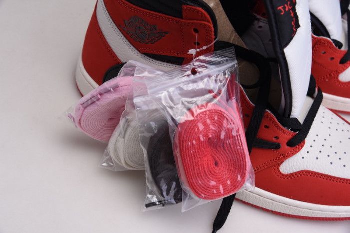 TRAVIS SCOTT X AIR JORDAN 1 RETRO HI OG