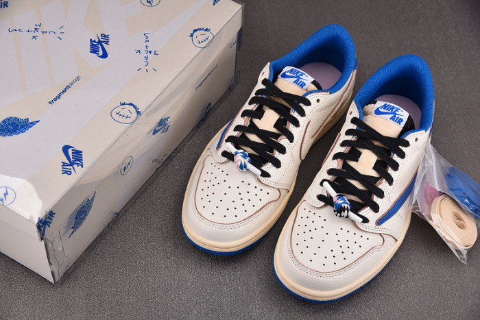 Travis Scott x Fragment x Air Jordan 1 Low OG DM7866-104