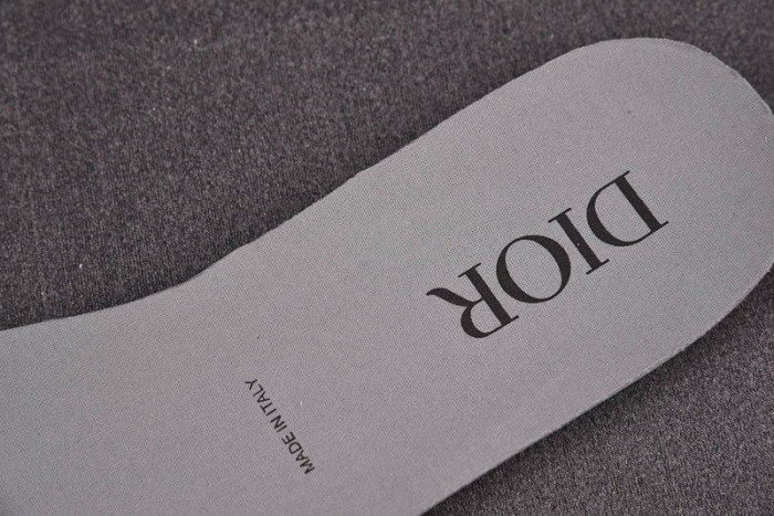 D1R* B27  SNEAKER  KICKZE DR-47