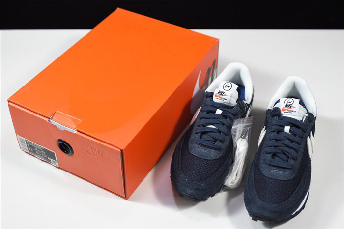 NIKE LD WAFFLE SF SACAI FRAGMENT BLUE VOID DH2684-400