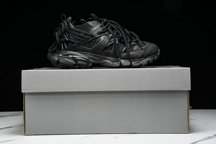 BL TRAINERS TRACK -COPSHOE BL 330