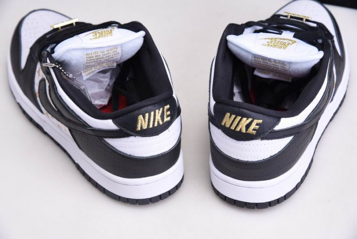s*upre*me X NIKE SB DUNK LOF DH3228-102