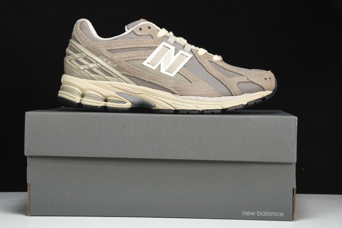 N*EW B*ALANCE COPSHOE NB-054