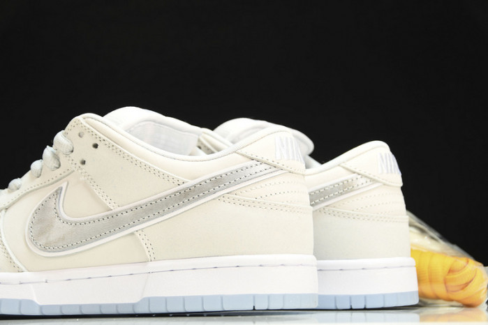 Nike SB Dunk Low White Lobster (Friends and Family)  FD8776-100