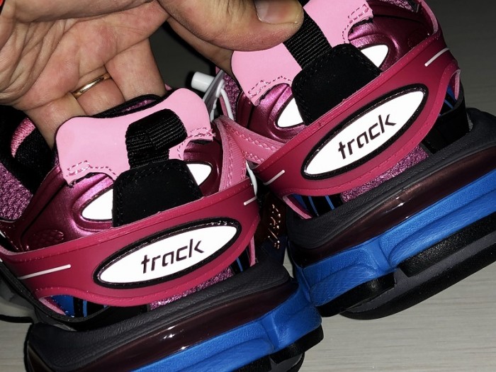 BL Track Pink Blue 542436 W1GB8 5482