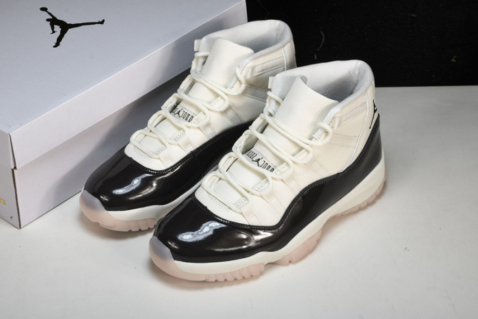 Air Jordan 11 WMNS Neapolitan AR0715-101