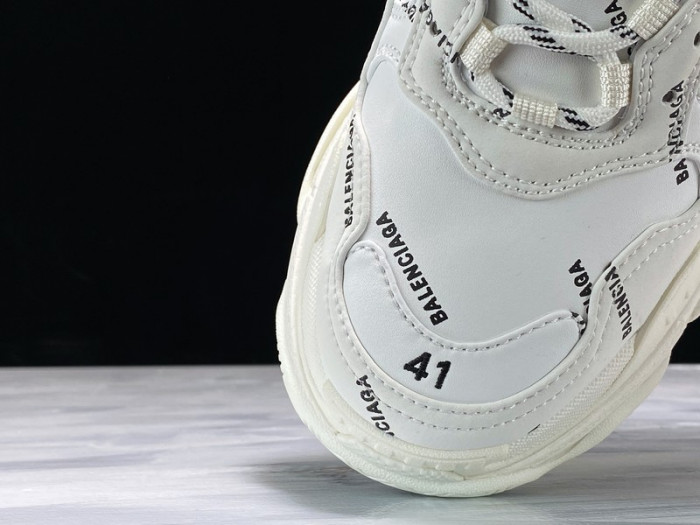 BL TRIPLE S TRAINERS WHITE  LETTERS  541624 W09O1 8013