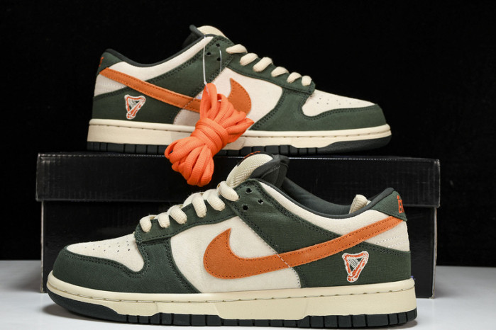 Nike SB Dunk Low Eire  - 304292-185