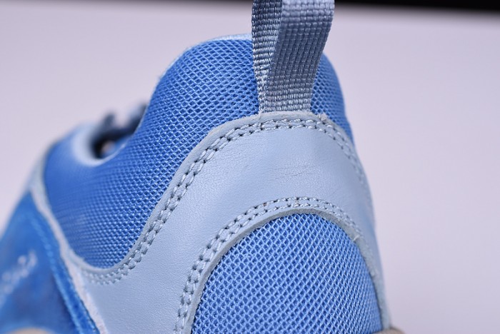 BL 17FW TRIPLE S“CREAM”  Washed Show Snea Grey  MENS 483513W06E