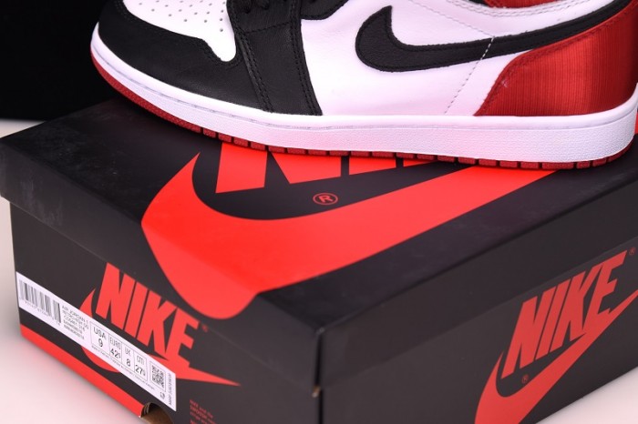 Jordan 1 Retro High Satin Black Toe - CD0461-016
